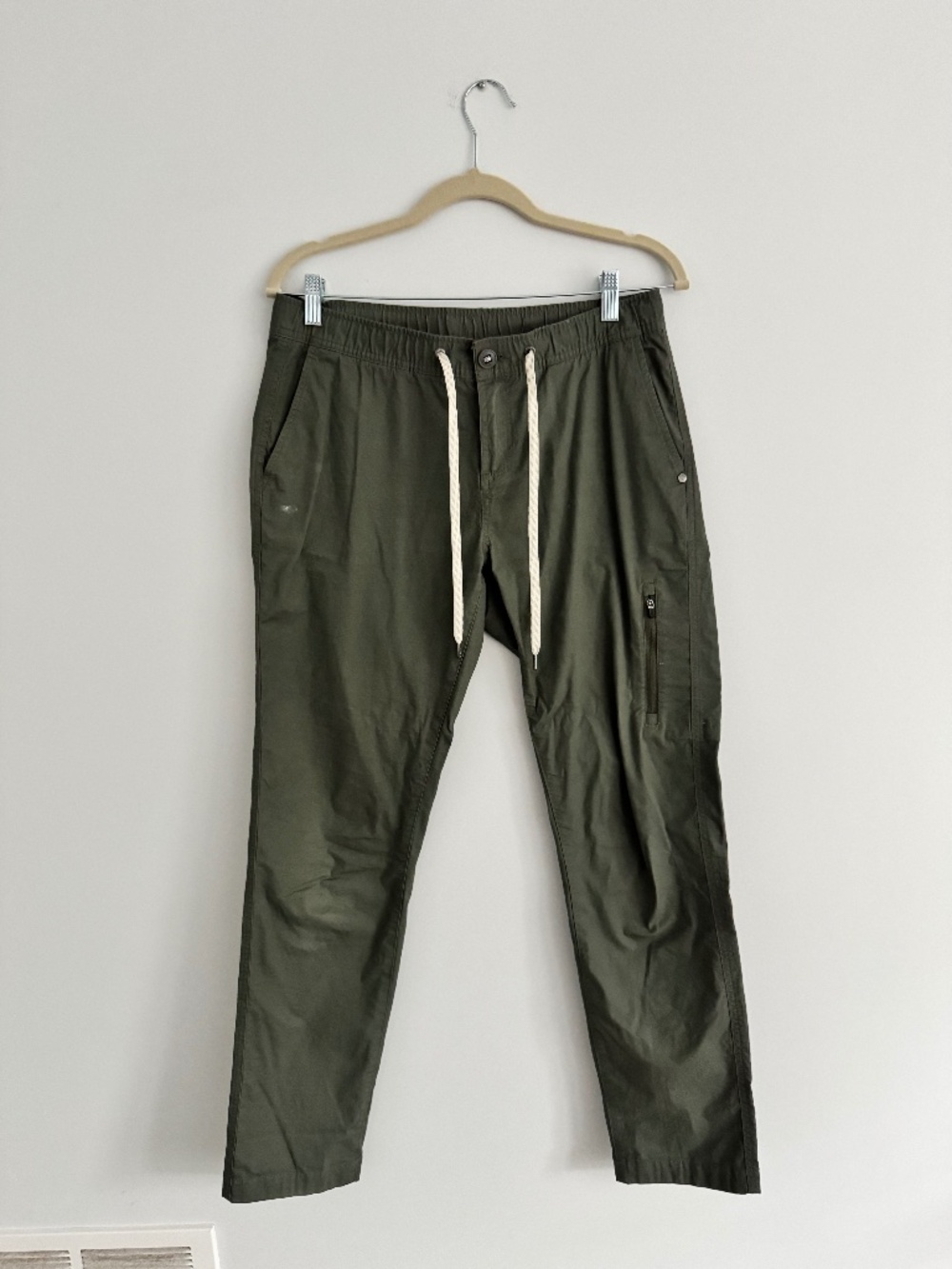 Vuori Army Green Pants
